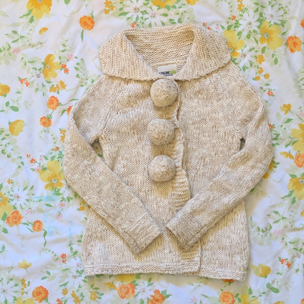 Genuine Kids, size 5 knit sweater in cream